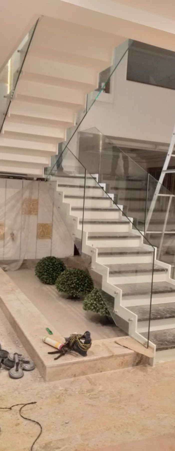 glass railings, glass fabrication, glass staircase,